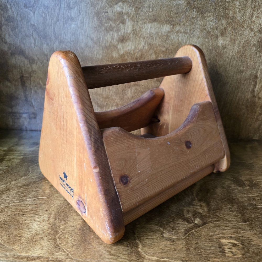 Handmade Heartwood Natural Toys Wooden Carry Box - Picture 4 of 7